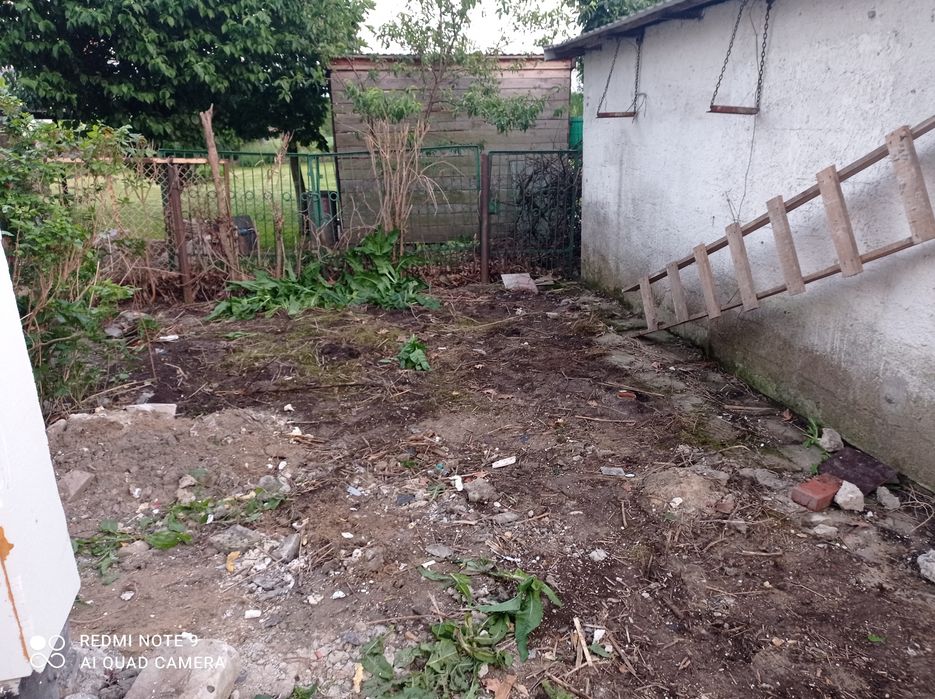 Opróżnianie Mieszkań Piwnic Strychów Działek Utylizacja Wywóz na PGK