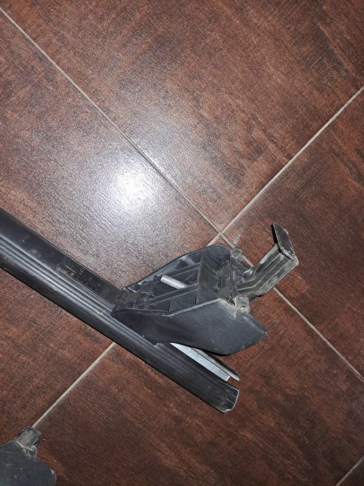 Relingi belka bagażnik dachowy audi