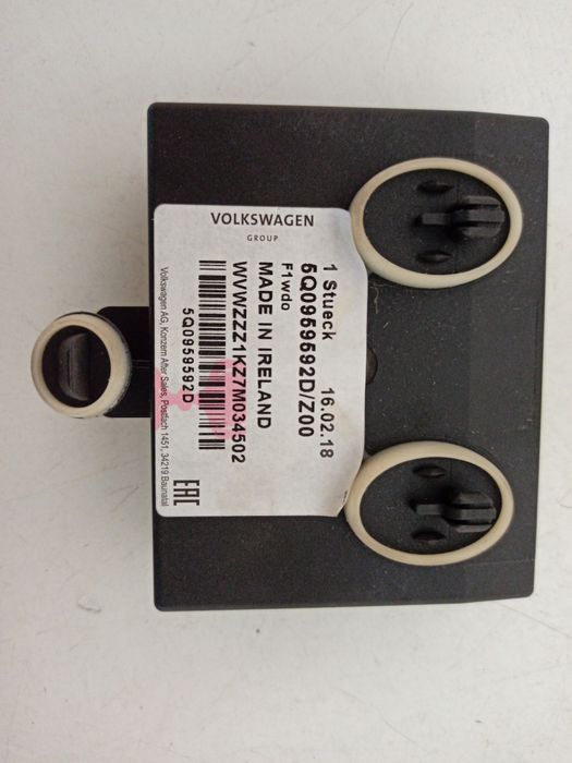 Módulo de Fecho Central - VOLKSWAGEN Golf Sportsvan (AM1, AN1) | 14 -