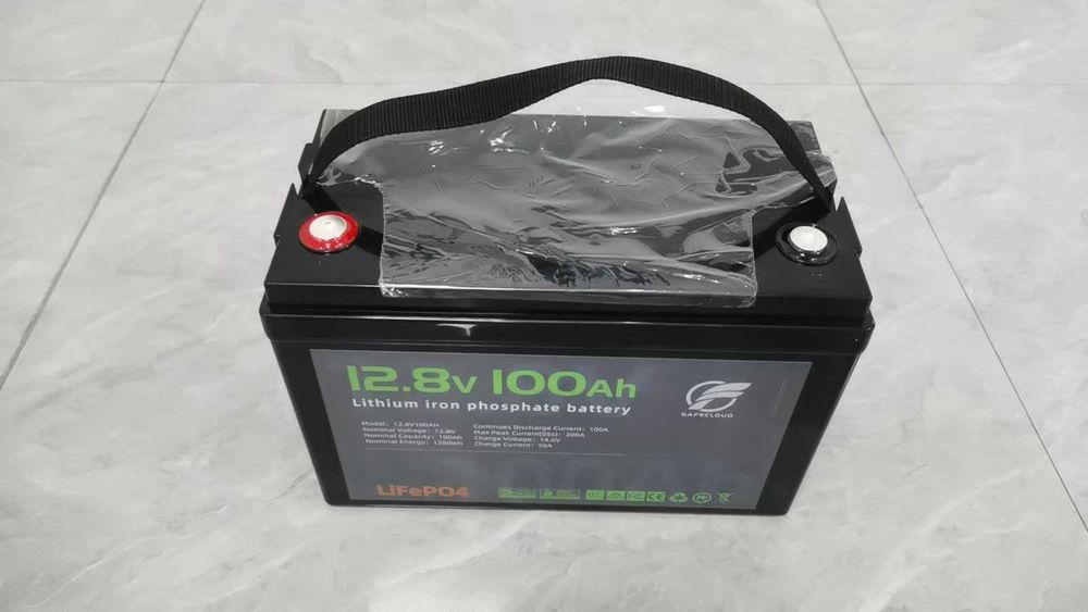 Акумуляторна батарея LiFePO4 12 V 100 Ah Safecloud FTLF12100.