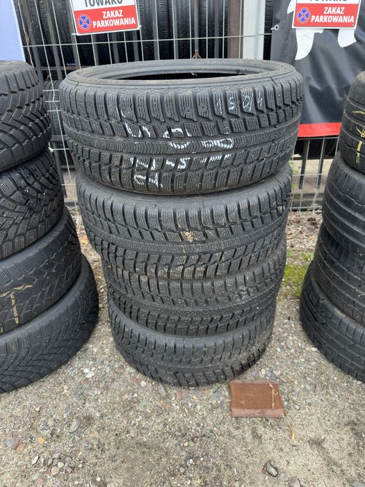 Komplet opon zimowych używanych bierznikowanych radburg poweralpin 3 225/40R18