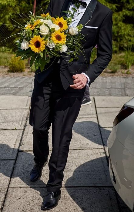 Smoking czarny ślubny