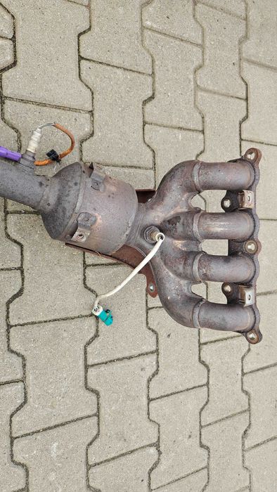 Ford Fiesta mk7 1.25 katalizator kolektor wydechowy 9V21-5G232-AD