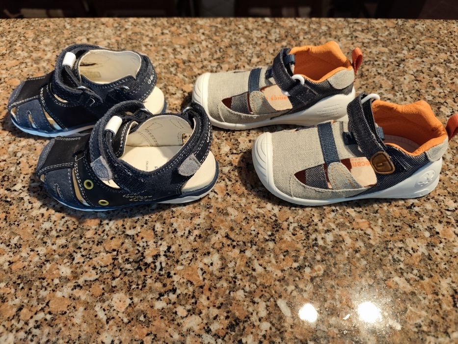 Sandálias menino Geox e biomecanics tam.22