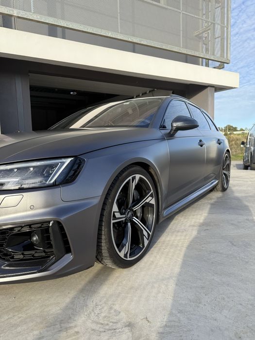 Audi RS4 Aavnt 2019