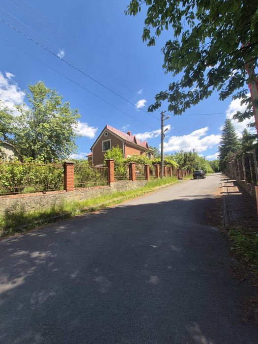 Продаж будинку  село  Страдч