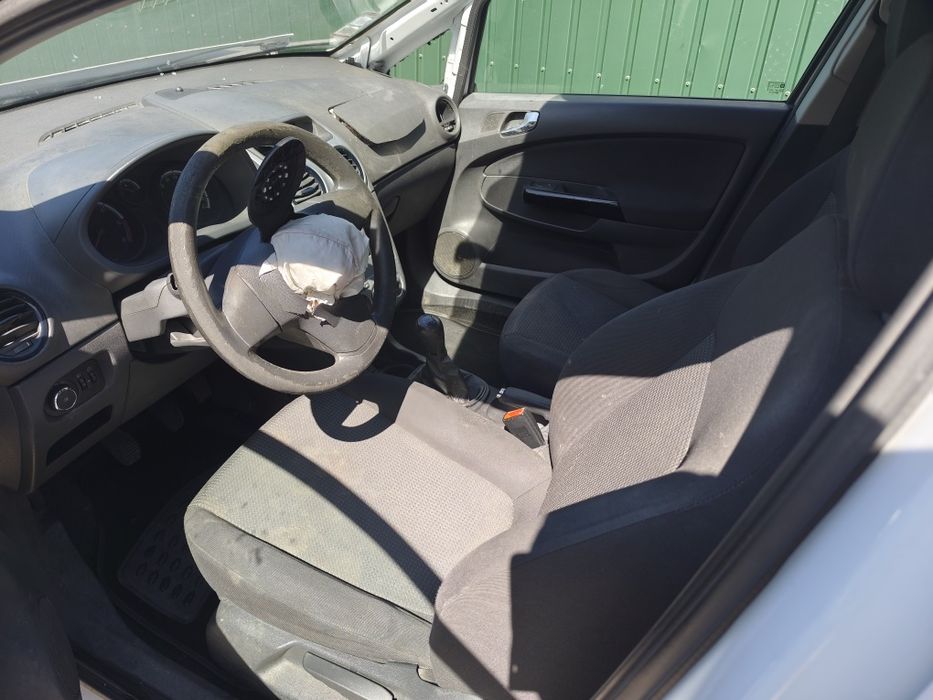 Opel Corsa D 1.3 CDTI 5 lugares