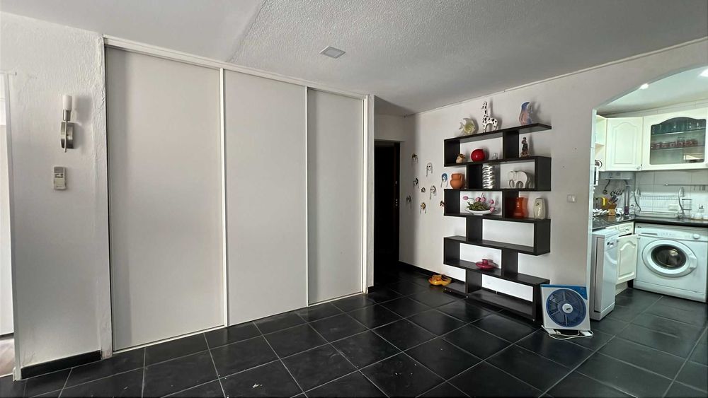 Arrenda-se apartamento T2 Costa da Caparica