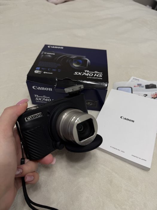 Canon PowerShot SX740 HS