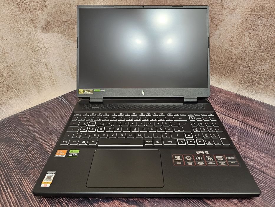 Acer Nitro 16 AN16-41 (Ryzen 7 7840HS/16Gb/RTX 4070/SSD 1Tb/QHD 165Hz)