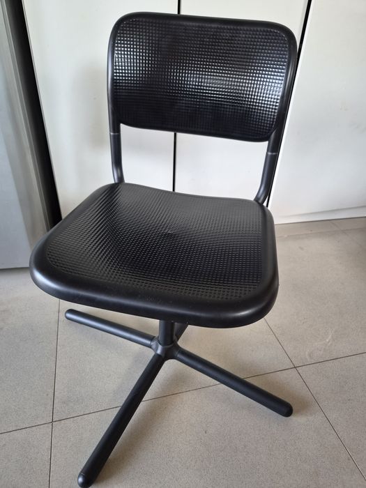 Krzesła do biurka