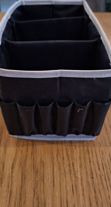 Organizer na kosmetyki Avon