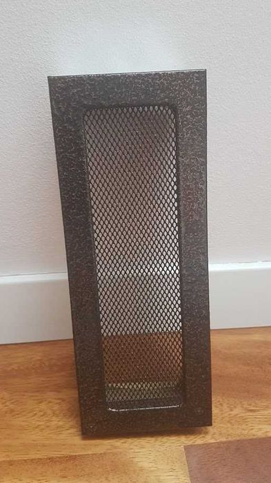 Kratka wentylacyjna kominkowa