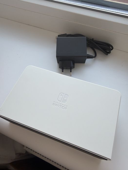 Nintendo switch oled dock set white