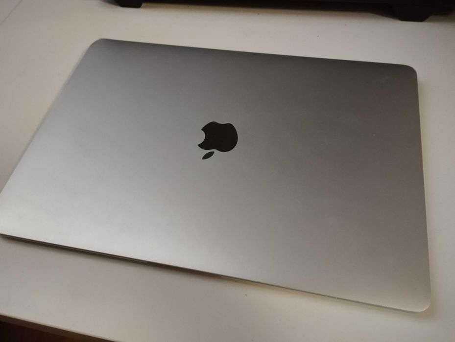 Laptop Macbook air 2020 szary, 256 GB, 13 cali