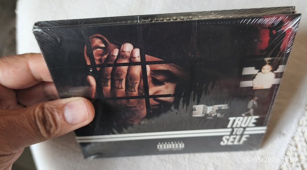 Bryson Tiller - True To Self  CD446515997290670082