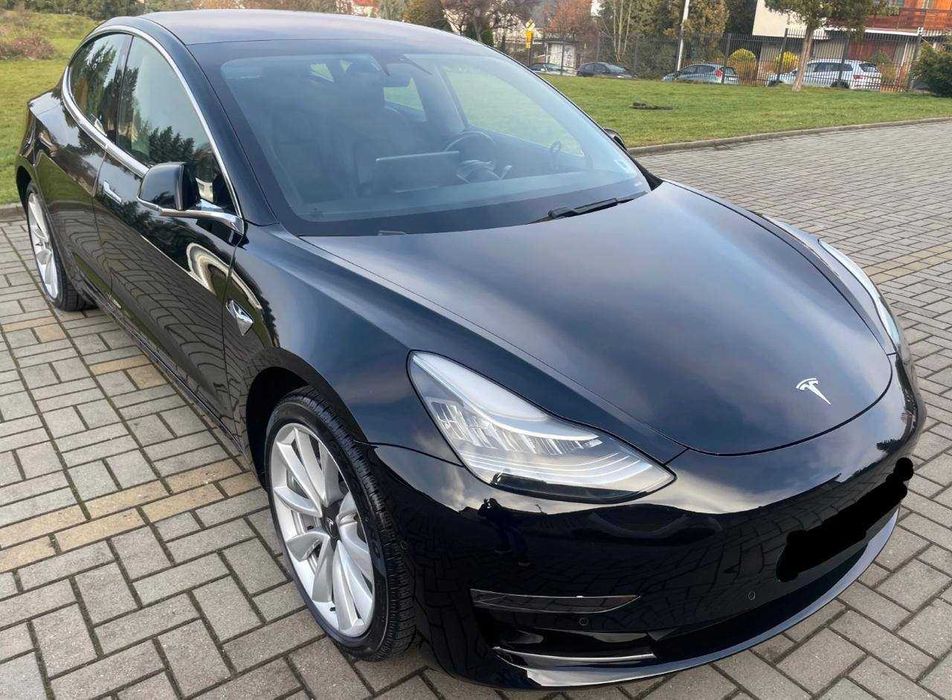 Tesla 2019р Long Range Dual Motor