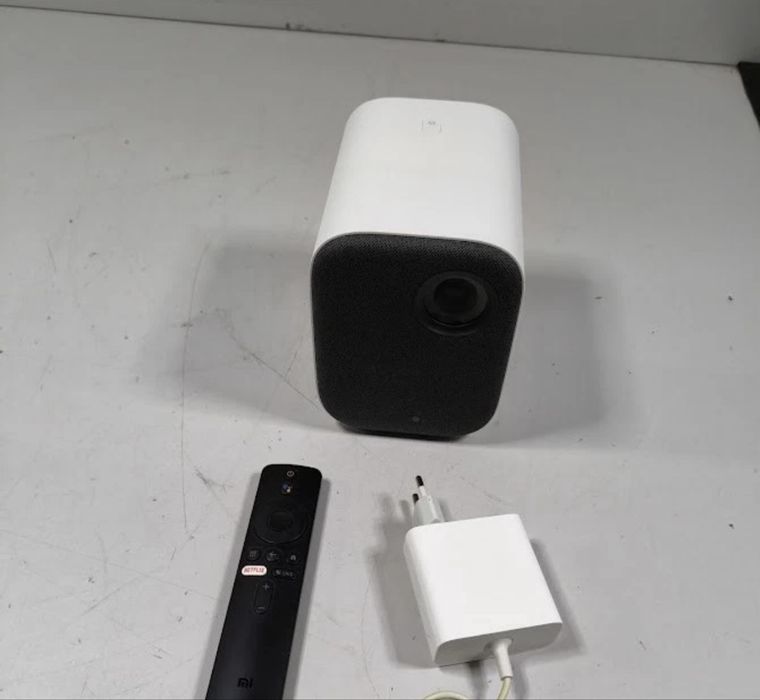 Xiaomi Mi Smart Projector 2