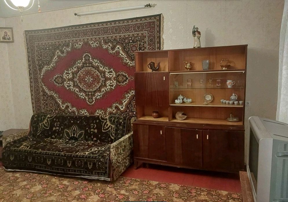 Продам отдельно стоящий дом центре Слободки