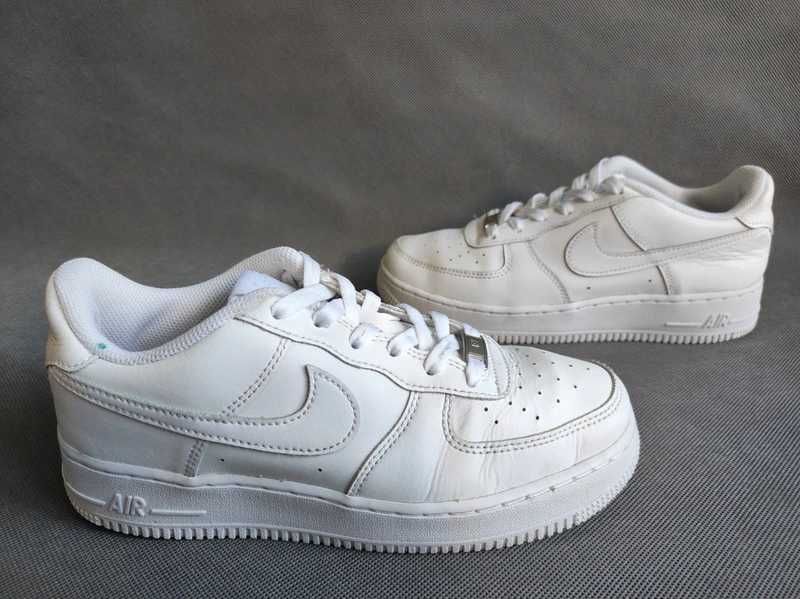 - Nike Air Force 1 LV8 - Sneakersy r. 38,5
