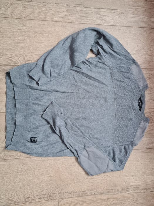 Męski elegancki cienki sweter sweterek S zawsze modny