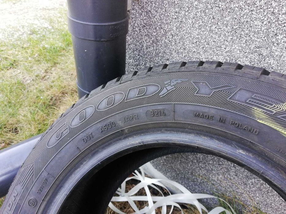 1 opona całoroczna Goodyear Vector 4seasons 175/65R13 80T,  8,5mm.