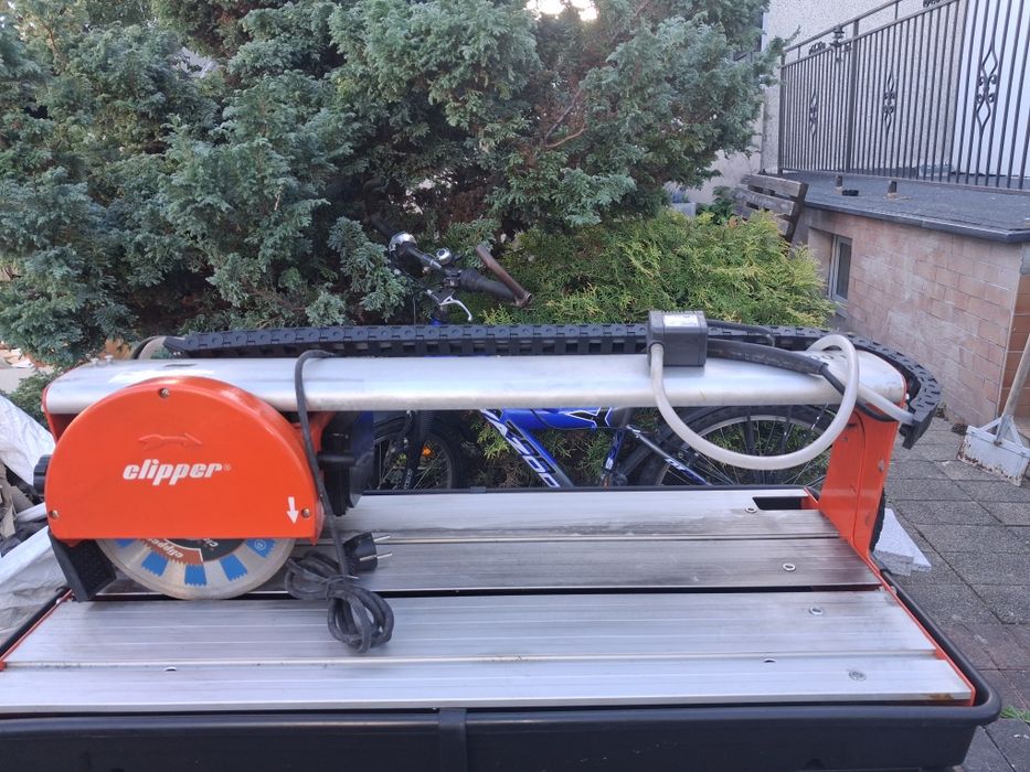 Maszynka do ciecia kafli clipper tr200E