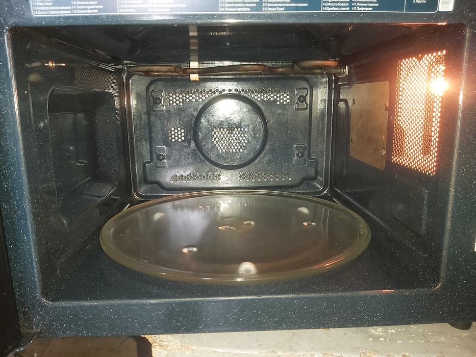 Микроволновка SAMSUNG MC28H5013AK