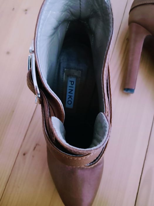 Botki Pinko logowane