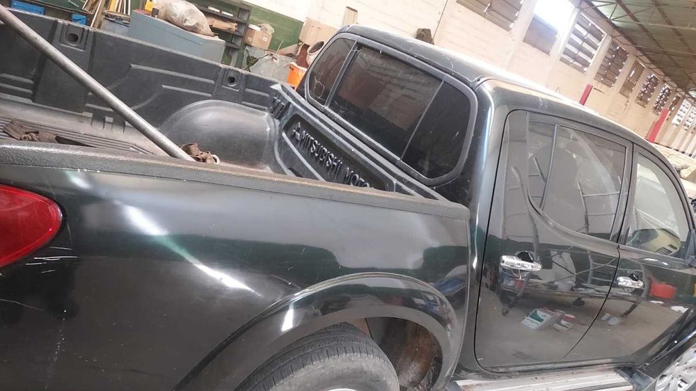 Mitsubishi  L 200 de 2009