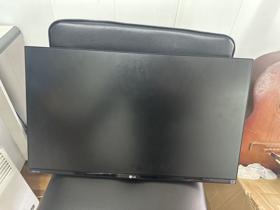 Прдам монитор lg