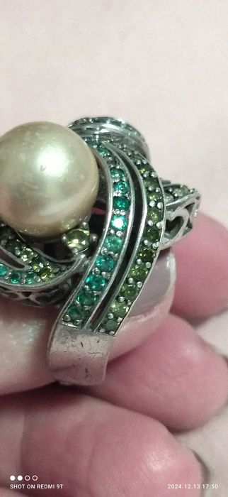 Anel prata, pérola e pedras