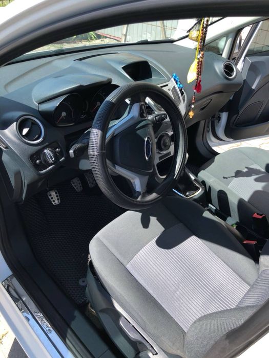 Ford fiesta 2012
