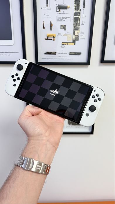 Nintendo Switch OLED стан НОВОЇ, повний заводський комплект!