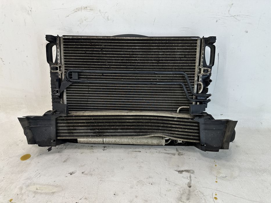 Mercedes E W211 chłodnice wentylator komplet pas przedni 2.2 Cdi