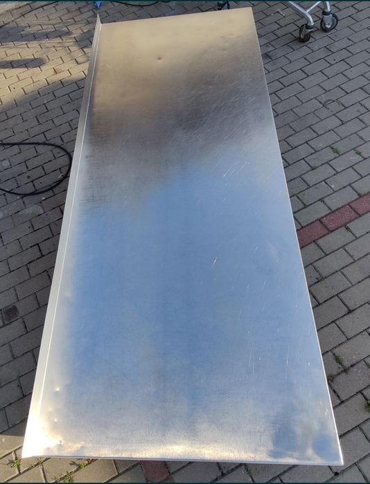 Stół chłodniczy 3drzwiowy blat ASCOBLOC z blatem roboczym.