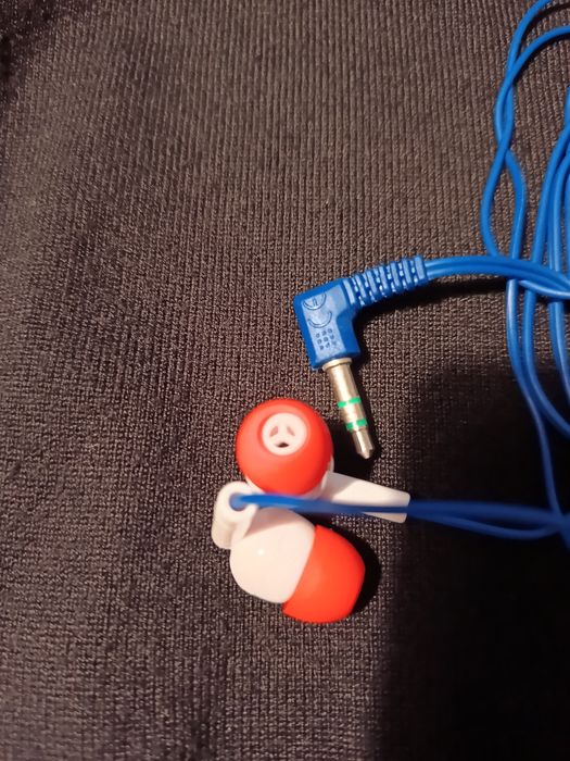 Auriculares com Fio em Silicone – Novo, Confortáveis e Leves