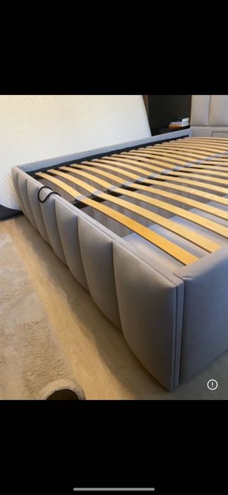 Łóżko tapicerowane duże