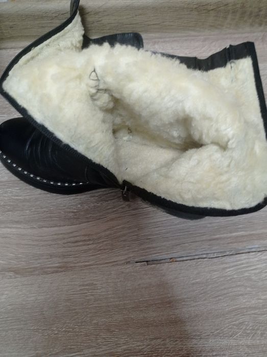 Жіночі теплі сапоги