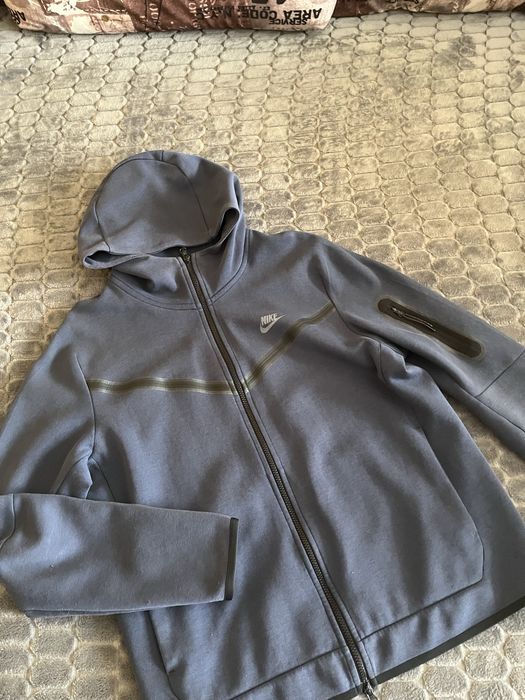 nike tech fleece