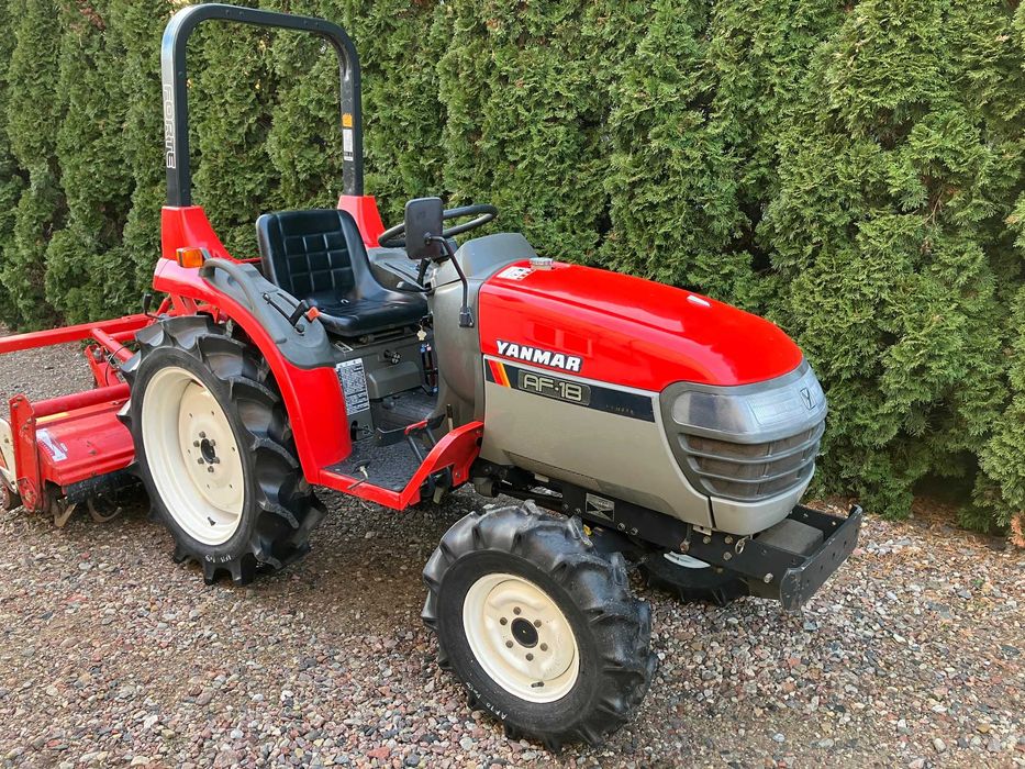 Mini Traktor Yanmar AF18 Ciągnik Sadowniczy Ogrodniczy Rewers