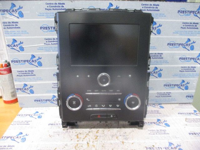 Display / ecrã de informações RENAULT Megane IV (B9A/M_)