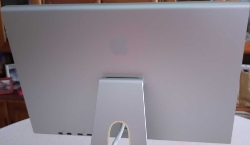 Apple Cinema Display (20 Polegadas)