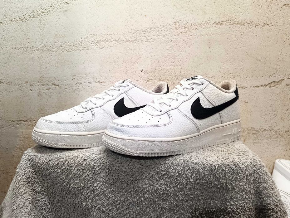 NIKE AIR FORCE 1 LOW r.39 skóra białe stan bardzo dobry