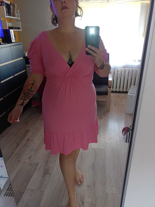 sukienka z głębokim dekoltem 44/46, 48/50