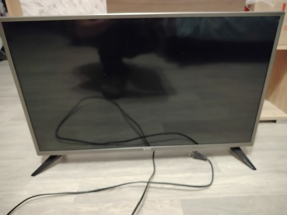 Телевізор Kivi 32hk32g