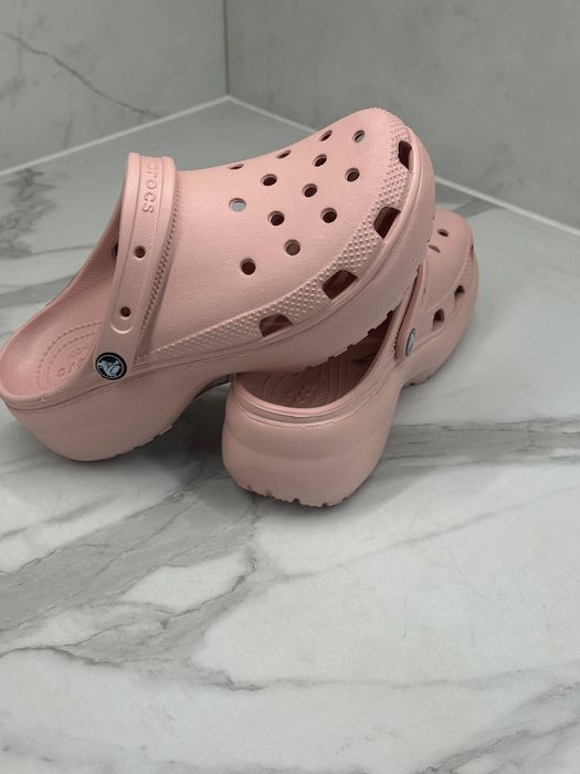 женские крокс Crocs Classic Platform Clog /жіночі крокси на платформі  37/39/38/бежеві