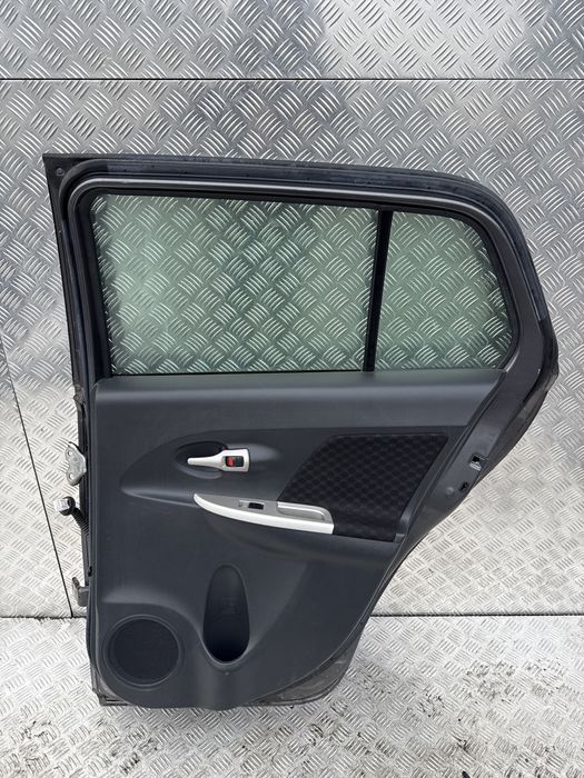 Drzwi prawy tył Toyota Urban Cruiser