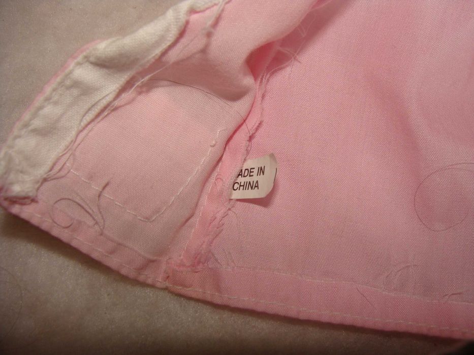 Bata Rosa para Boneca  - Made In China