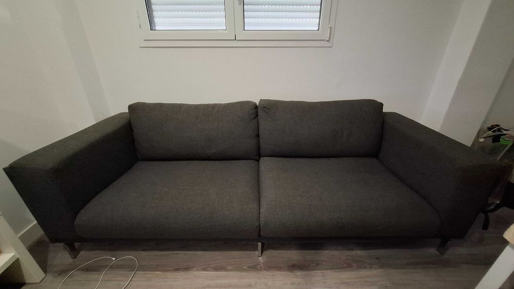 Sofá cinzento IKEA